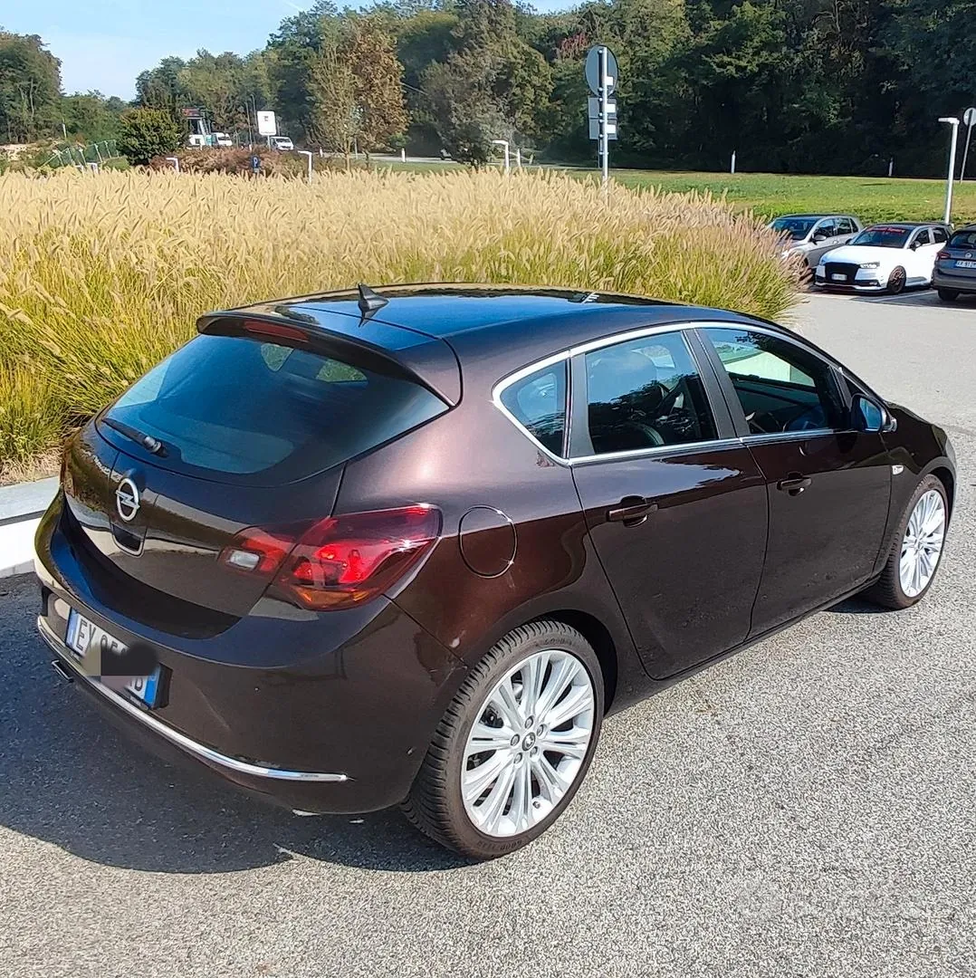 Opel Astra 2015 photo 4