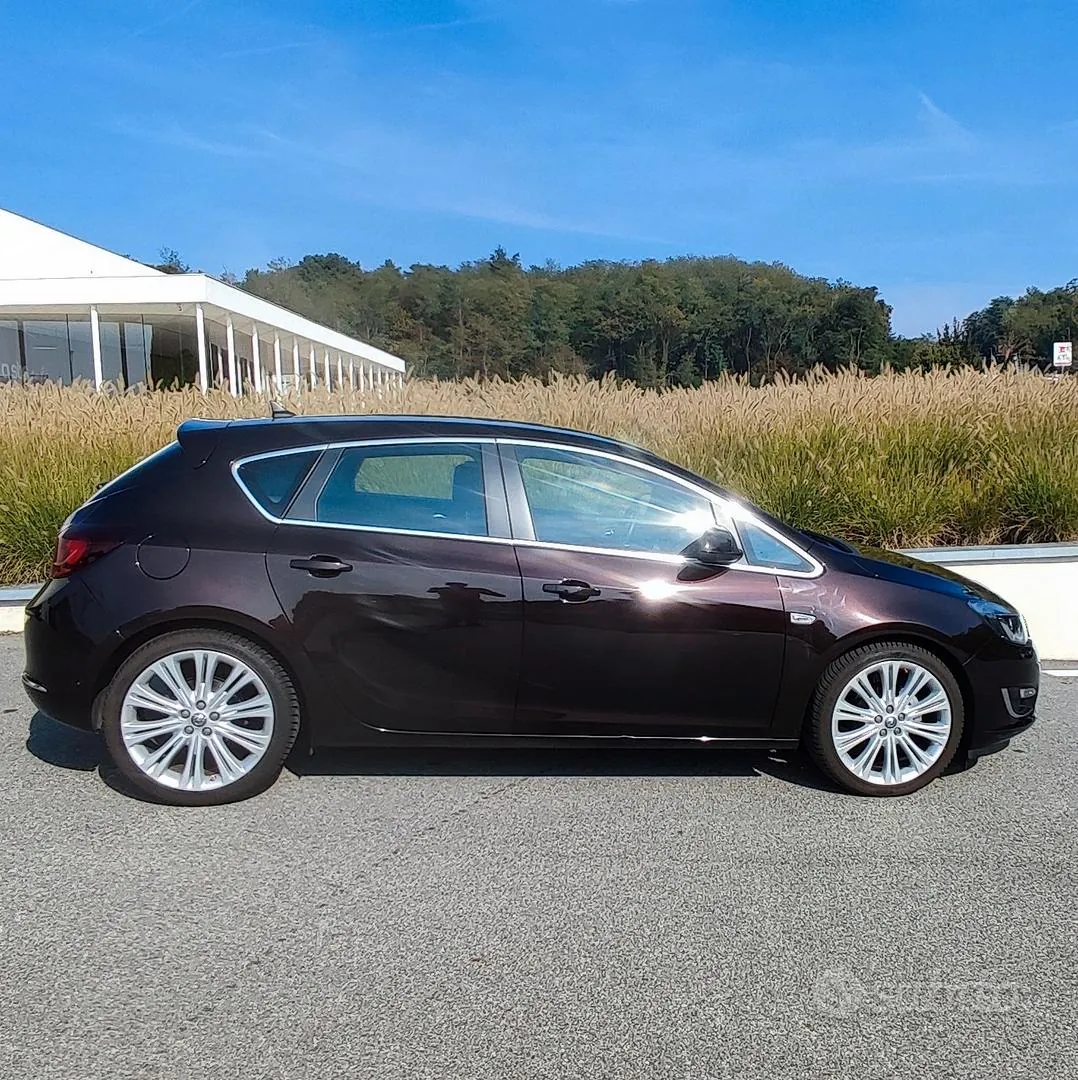 Opel Astra 2015 photo 3