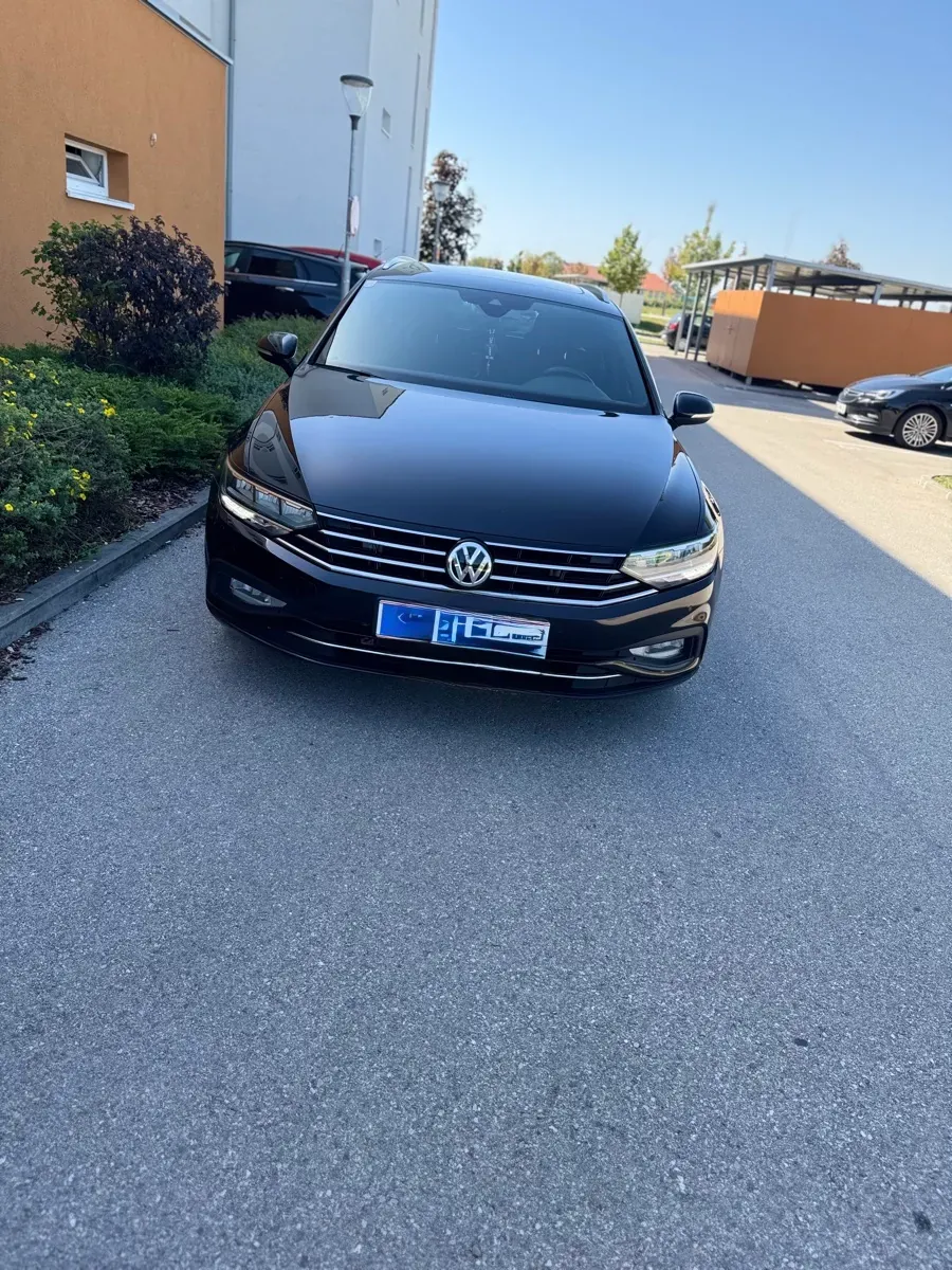Volkswagen Passat 2020 photo 2