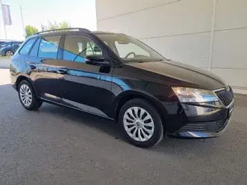 Skoda Fabia 2022 photo 3