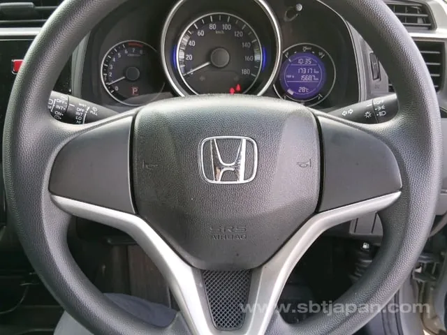 Honda Fit 2014 photo 2