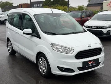 Ford Tourneo Courier 2016 photo 2