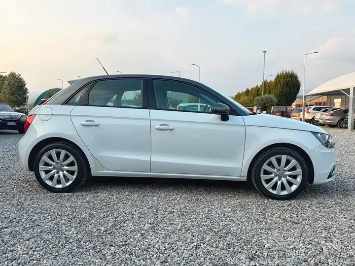 Audi A1 2013 photo 4