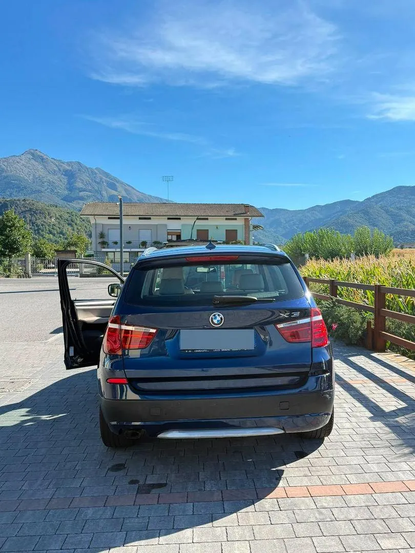 BMW X3 2012 photo 2