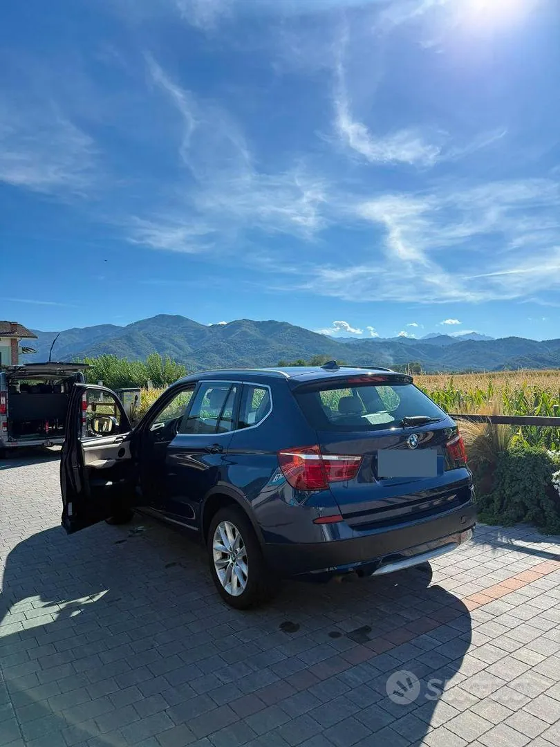 BMW X3 2012 photo 3