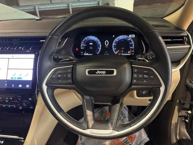Jeep Grand Cherokee 2022 photo 2