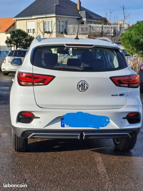 MG Zs Ev 2023 photo 2