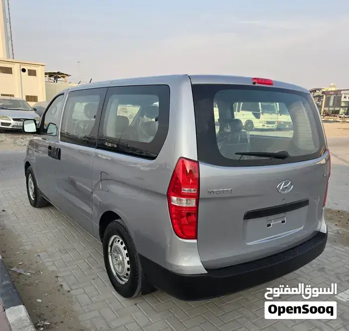 Hyundai H1 Gl 2016 photo 3