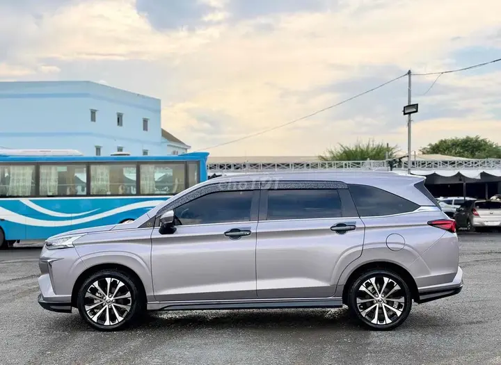 Toyota Veloz Cross 2023 photo 4