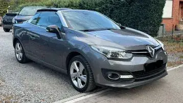 Renault Mégane 2015 photo 2