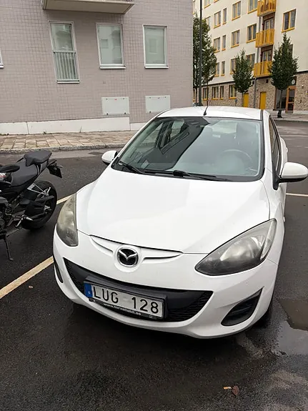 Mazda 2