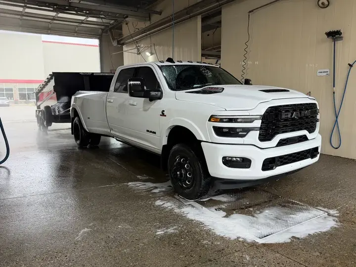 Ram 3500 2026 photo 2