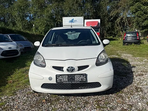 Toyota Aygo 2010 photo 3