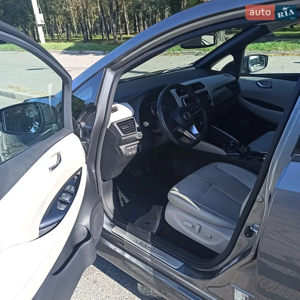 Nissan Leaf 2022 photo 4