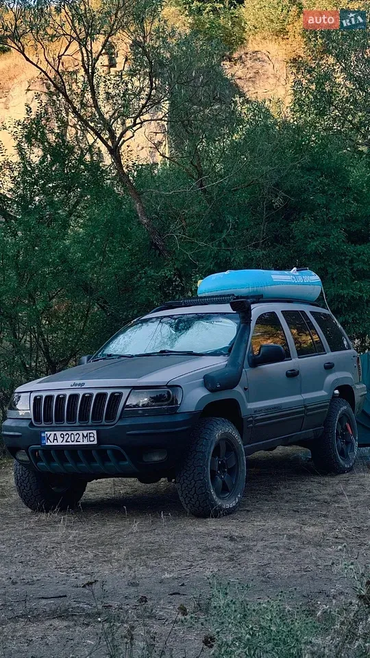 Jeep Grand Cherokee 2000 photo 2