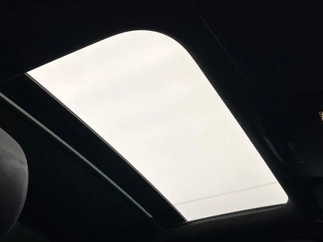 Mercedes-Benz C-Class 2018 photo 4
