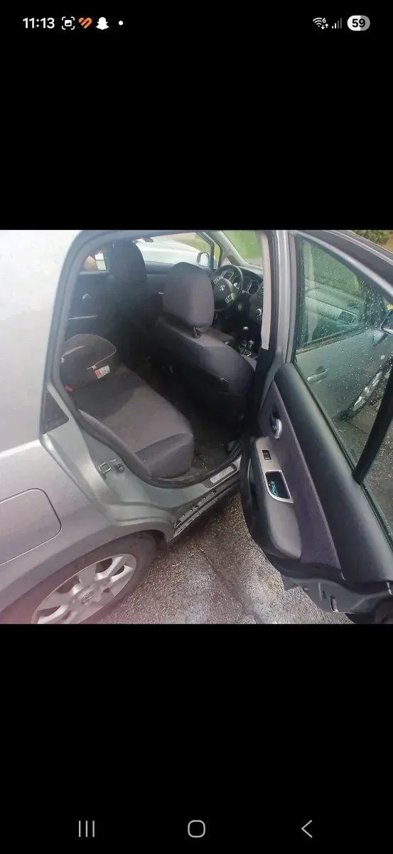 Nissan Tiida 2008 photo 3