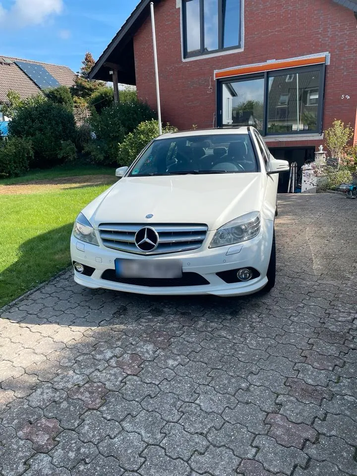 Mercedes-Benz C300