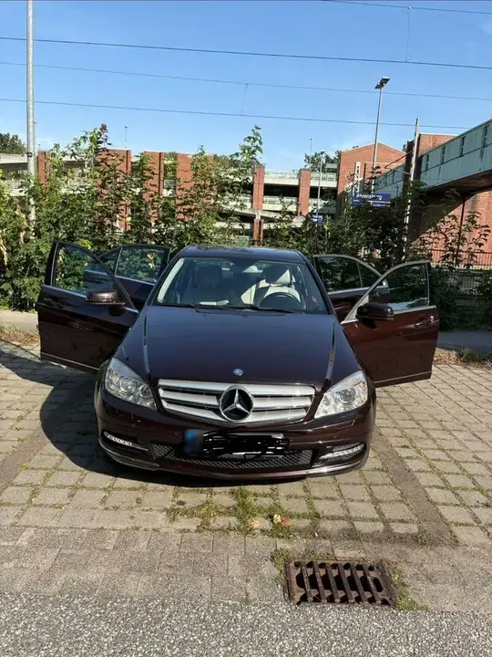 Mercedes-Benz C180