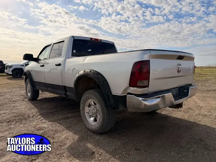 Dodge Ram 2500 2010 photo 2
