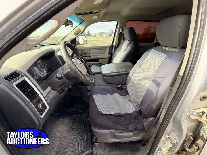 Dodge Ram 2500 2010 photo 3