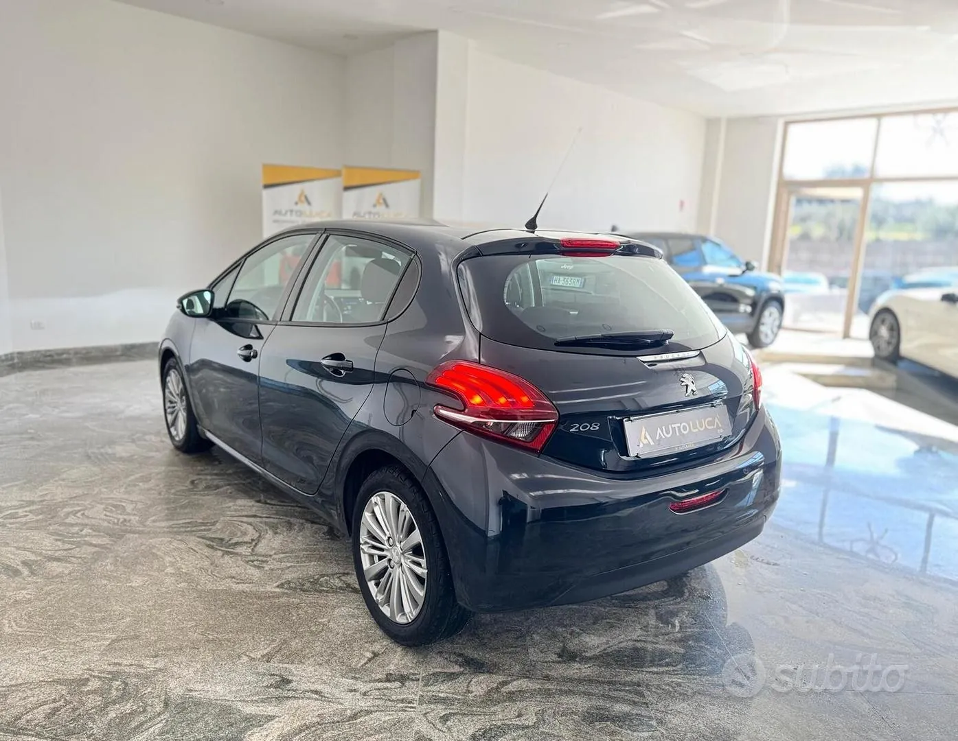 Peugeot 208 2018 photo 3