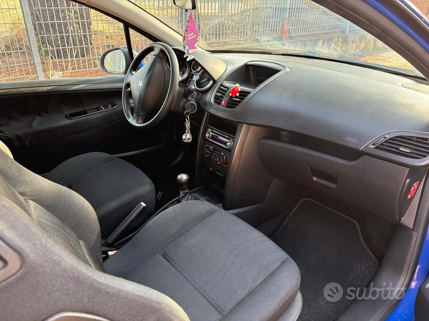 Peugeot 207 2007 photo 3