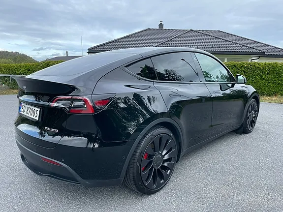 Tesla Model Y 2022 photo 5