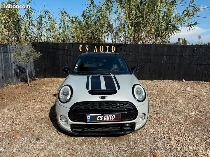 Mini Cooper S 2015 photo 2