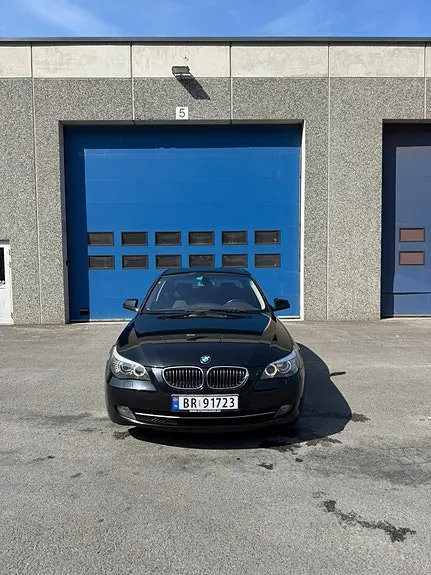 BMW 520D 2010 photo 2