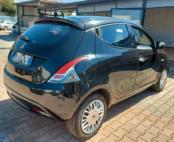 Lancia Ypsilon 2017 photo 5
