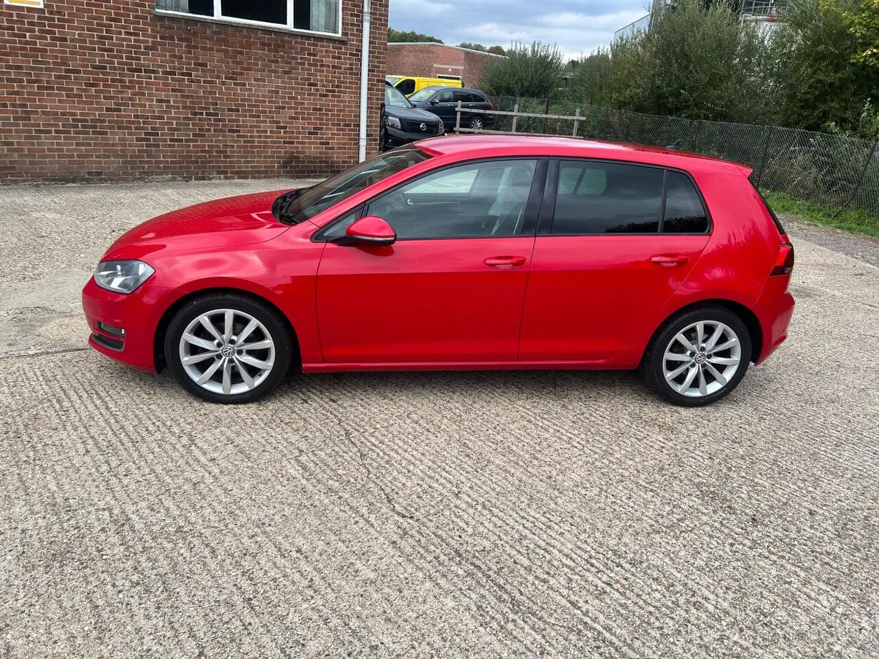 Volkswagen Golf 2013 photo 2