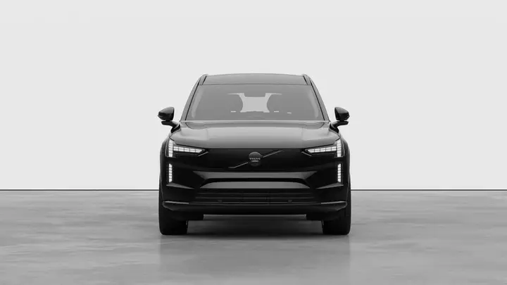 Volvo Ex90 photo 3