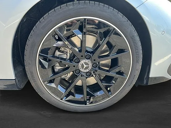 Mercedes-Benz Cla350 2026 photo 5