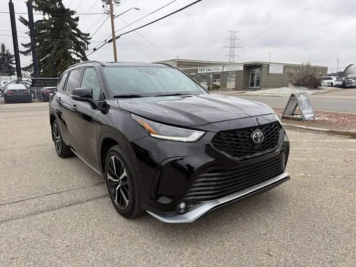 Toyota Highlander 2021 photo 3