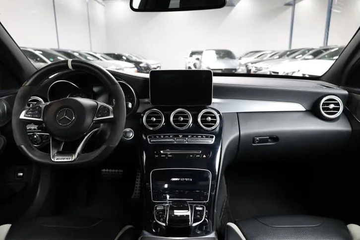 Mercedes-Benz C-Class 2016 photo 2