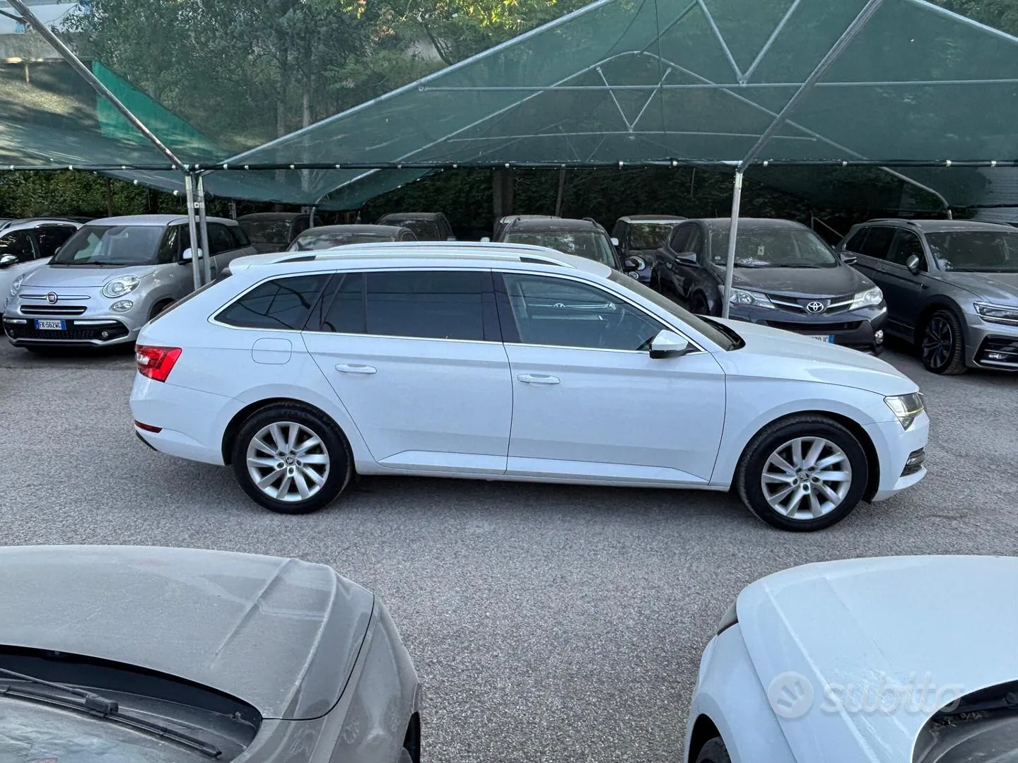 Skoda Superb 2019 photo 5