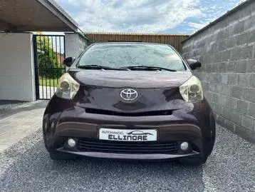 Toyota Iq 2009 photo 2