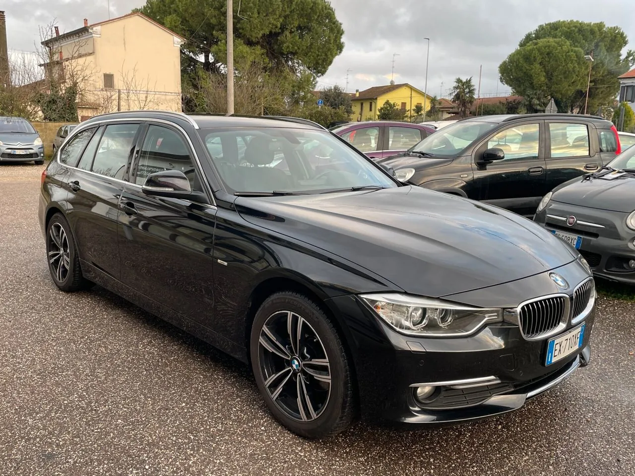 BMW 318 2014 photo 3