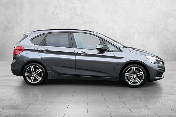 BMW 225Xe 2017 photo 4