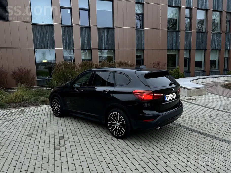 BMW X1 2016 photo 2