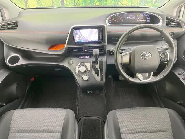 Toyota Sienna G 2018 photo 2
