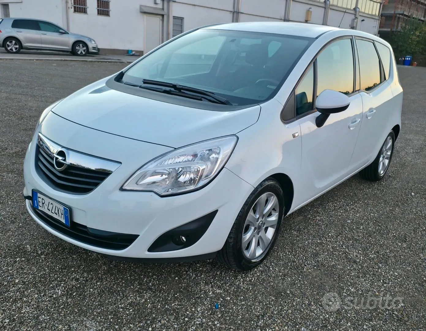 Opel Meriva 2013 photo 2