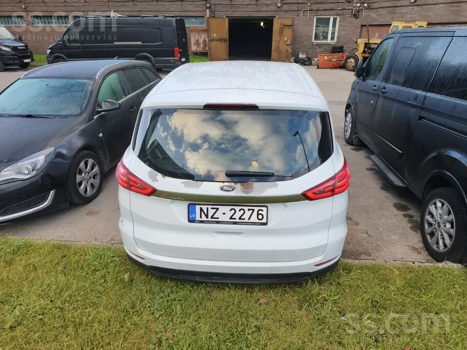 Ford S-Max 2016 photo 4