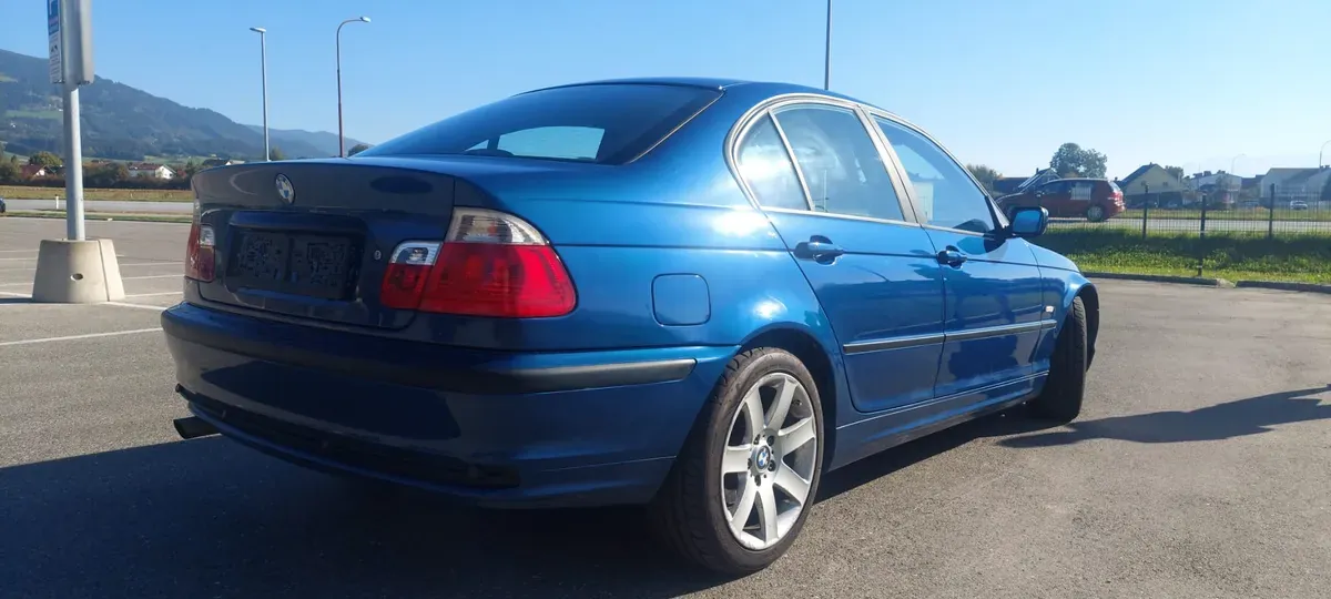 BMW 3 Series 2001 photo 2