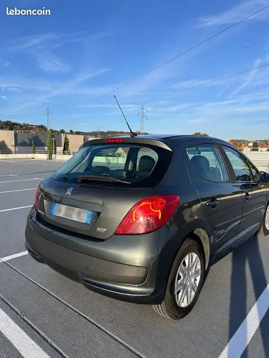 Peugeot 207 2008 photo 4