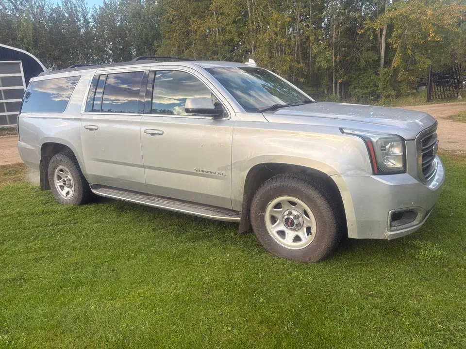 GMC Yukon Xl 2018 photo 2