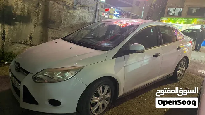 Ford Focus 2014 photo 2
