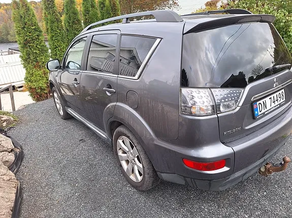 Mitsubishi Outlander 2012 photo 5