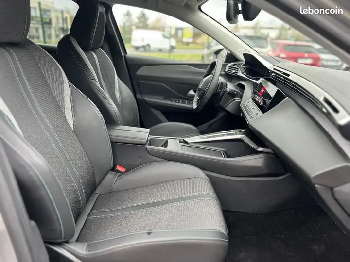 Peugeot 308 2025 photo 4